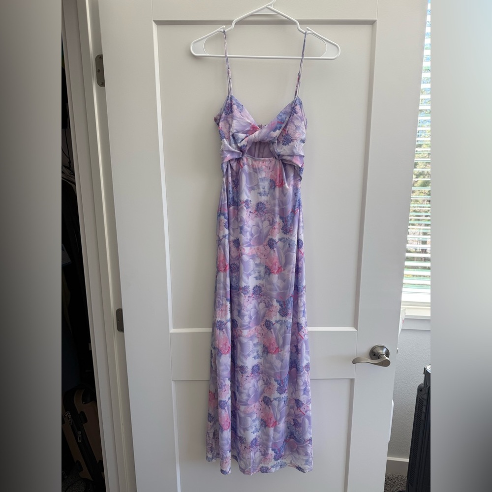 LAVENDER TIDES MESH MAXI DRESS LILAC- Hello Molly - Picture 2 of 5
